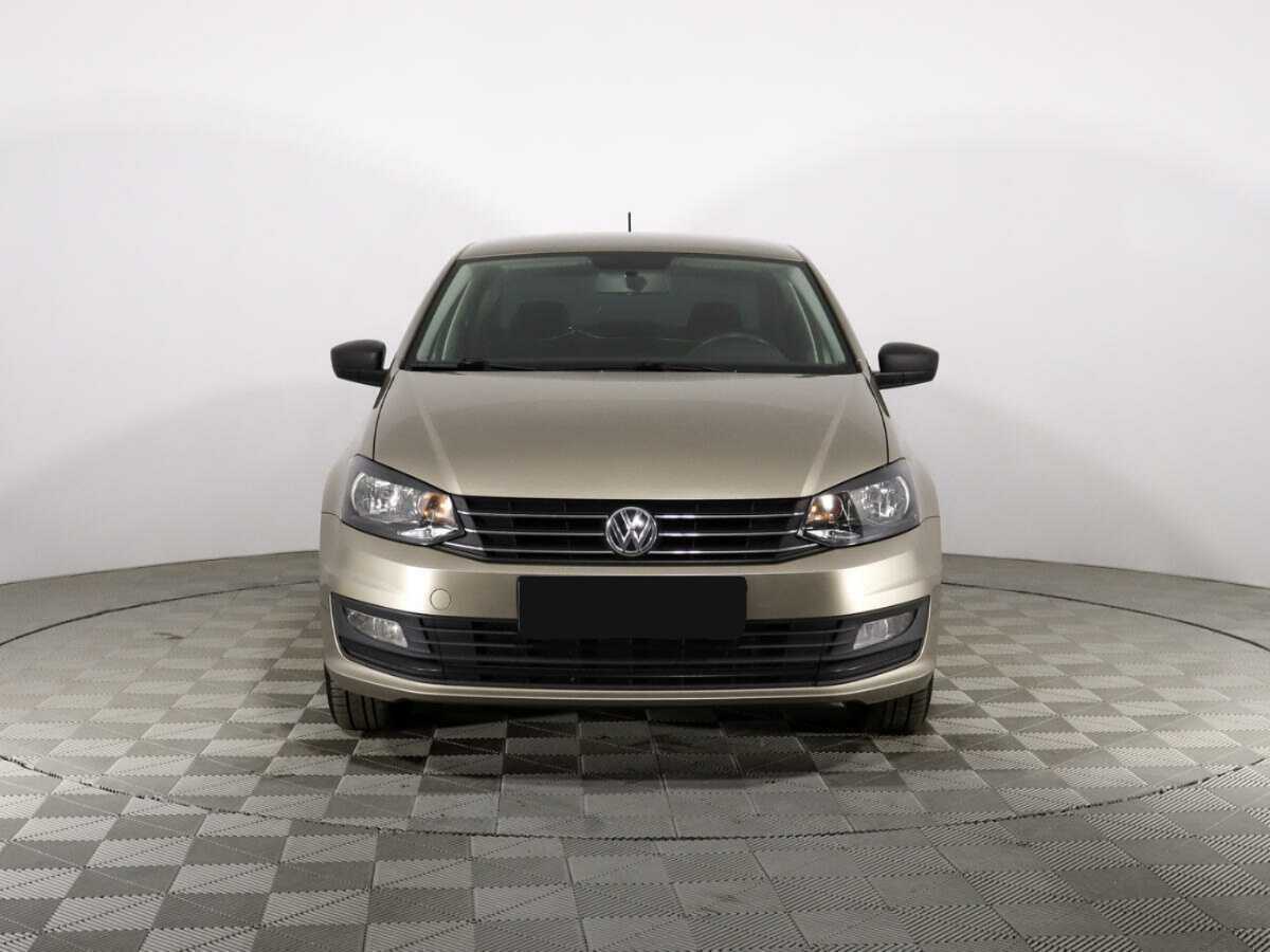 Купить Volkswagen Polo с пробегом. Фото: #1