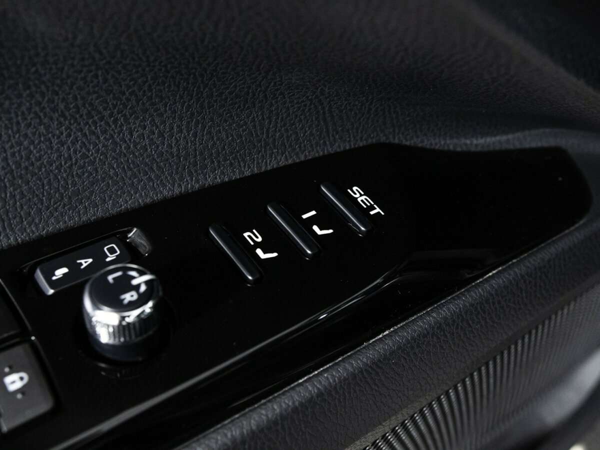 Купить Toyota Camry с пробегом. Фото: #19