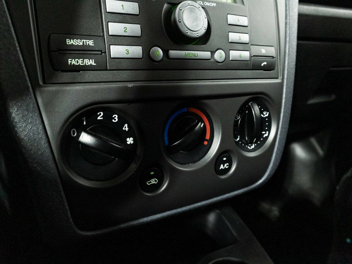 Купить Ford Fusion с пробегом. Фото: #13
