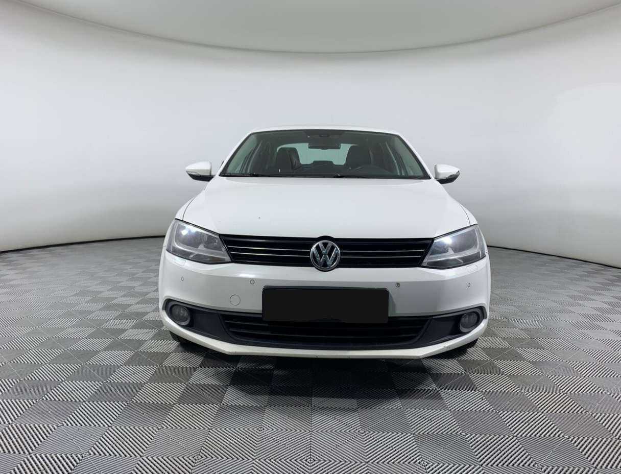 Купить Volkswagen Jetta с пробегом. Фото: #1