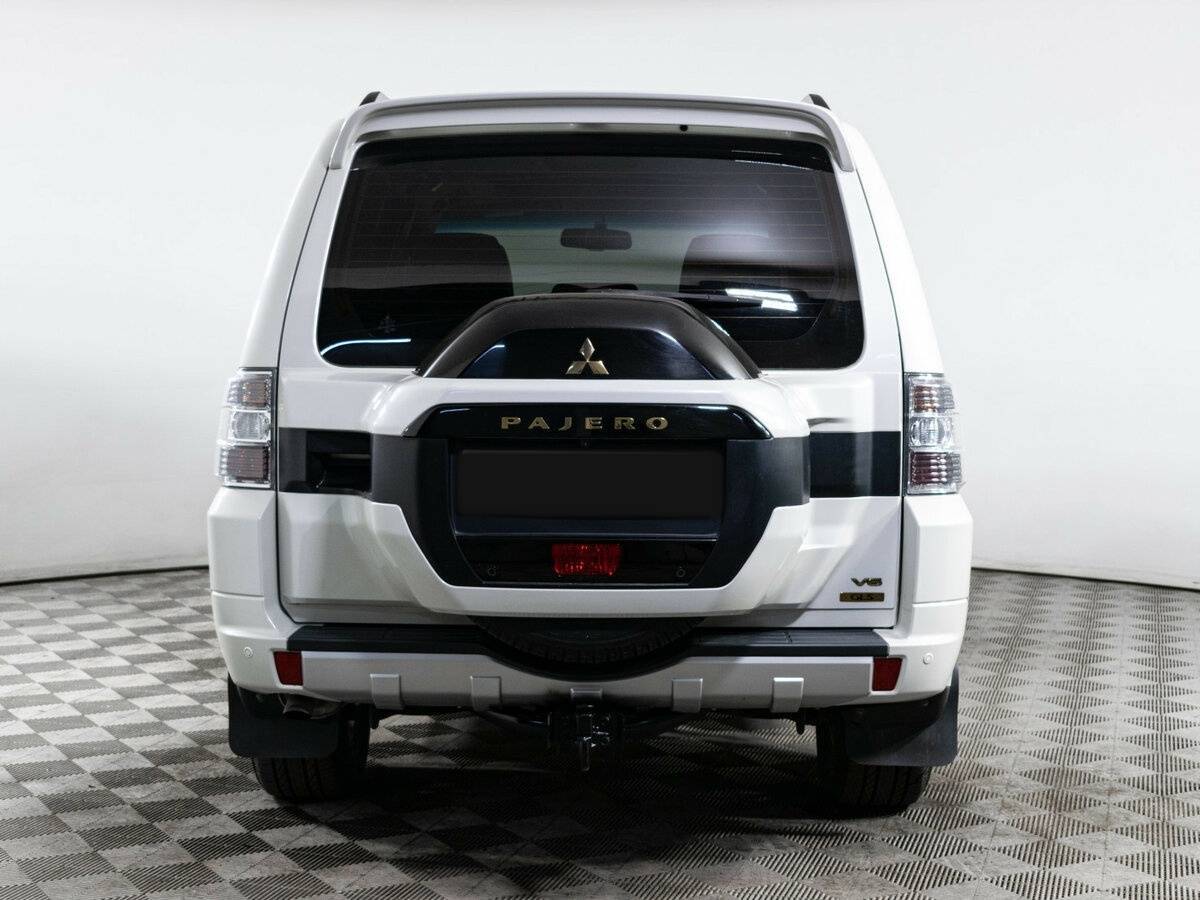 Купить Mitsubishi Pajero с пробегом. Фото: #5