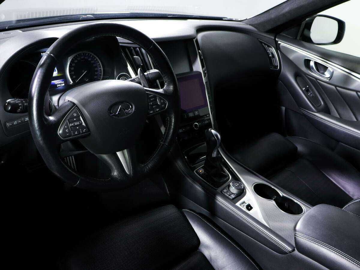 Купить Infiniti Q50 с пробегом. Фото: #11