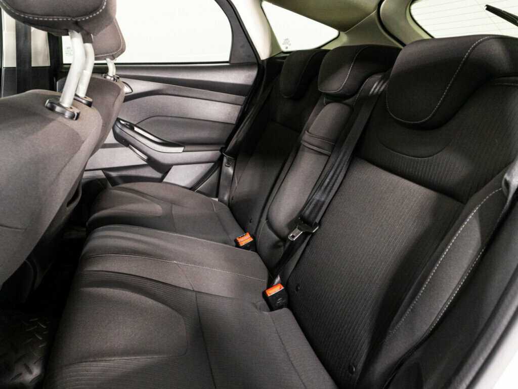 Купить Ford Focus с пробегом. Фото: #9
