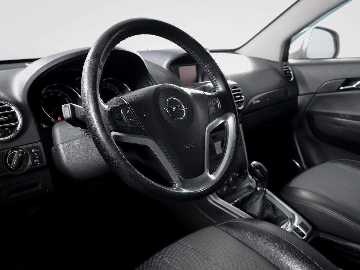 Купить Opel Antara с пробегом. Фото: #13
