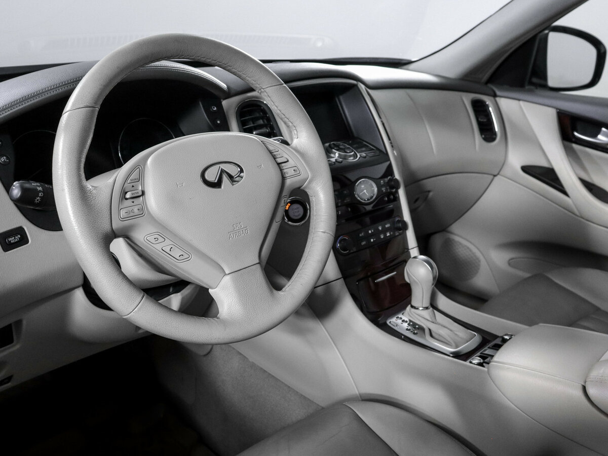 Купить Infiniti EX с пробегом. Фото: #10
