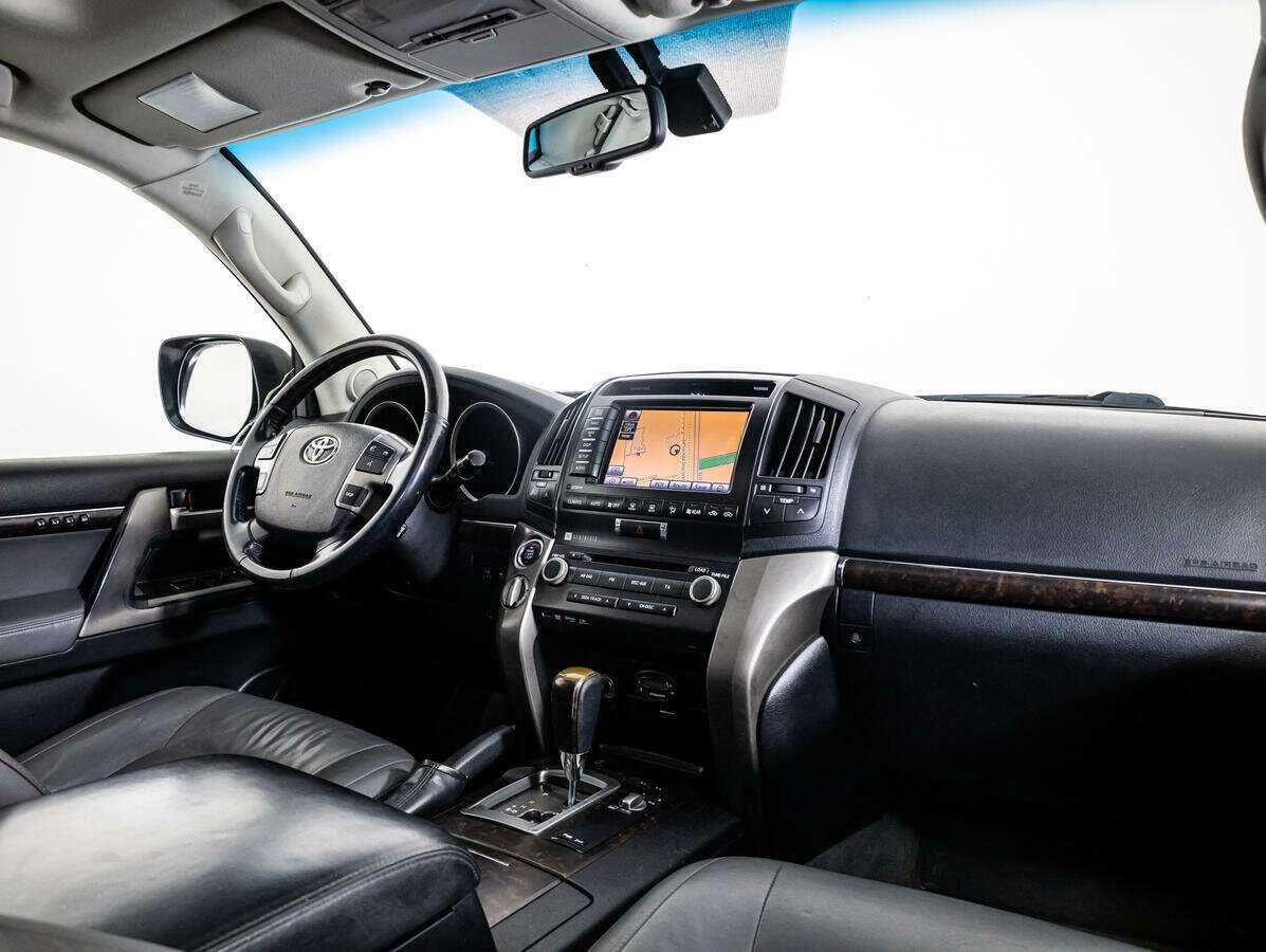 Купить Toyota Land Cruiser с пробегом. Фото: #6