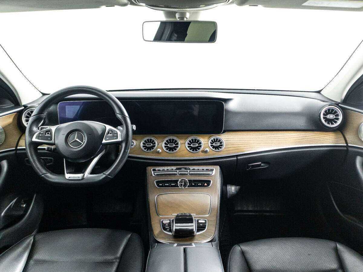 Купить Mercedes-Benz E-Класс с пробегом. Фото: #12