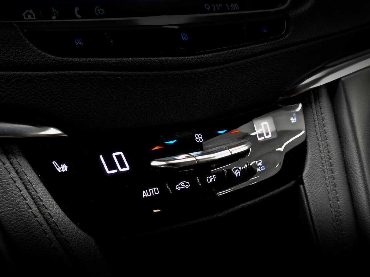 Купить Cadillac XT5 с пробегом. Фото: #26