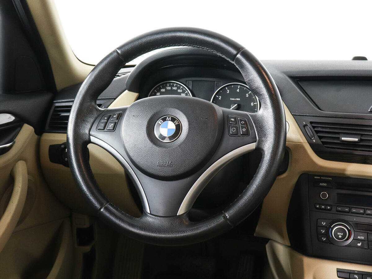 Купить BMW X1 с пробегом. Фото: #13