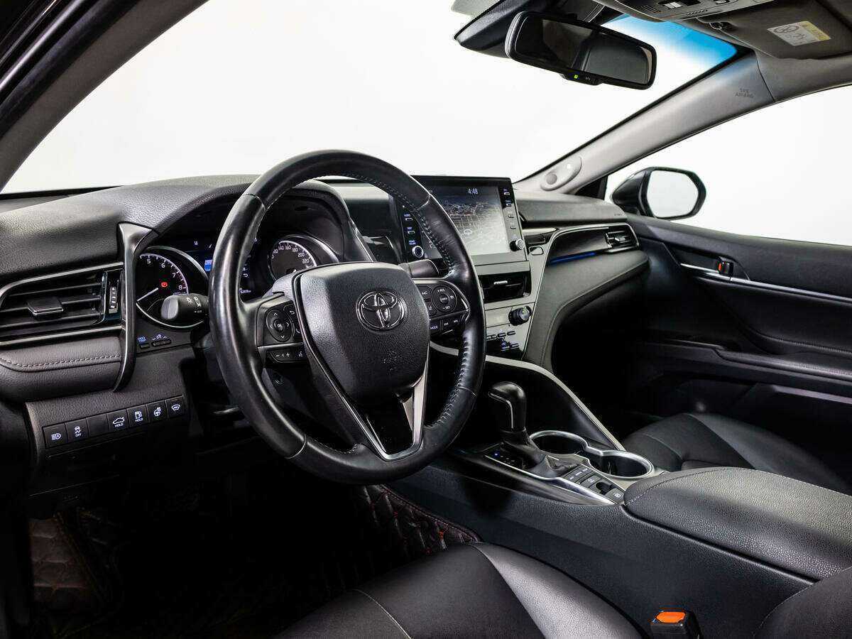 Купить Toyota Camry с пробегом. Фото: #8
