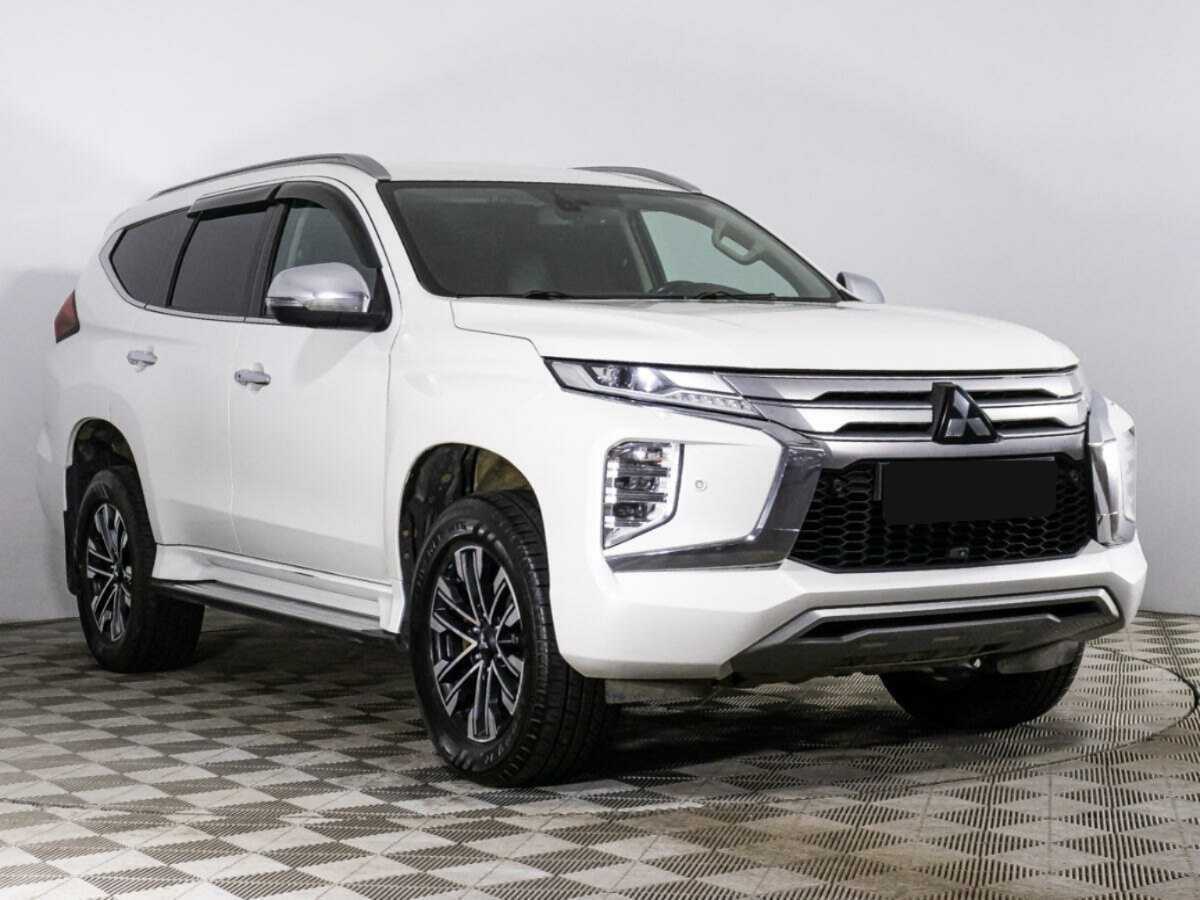 Купить Mitsubishi Pajero Sport с пробегом. Фото: #2