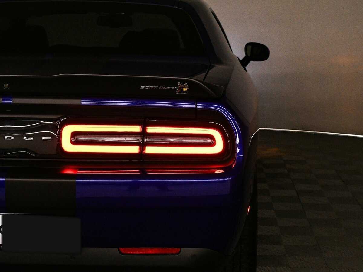 Купить Dodge Challenger с пробегом. Фото: #17