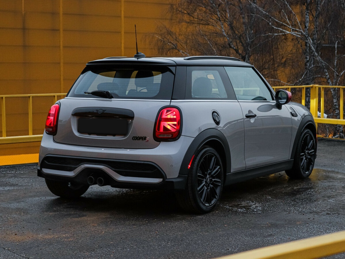 Купить Mini Hatch с пробегом. Фото: #2