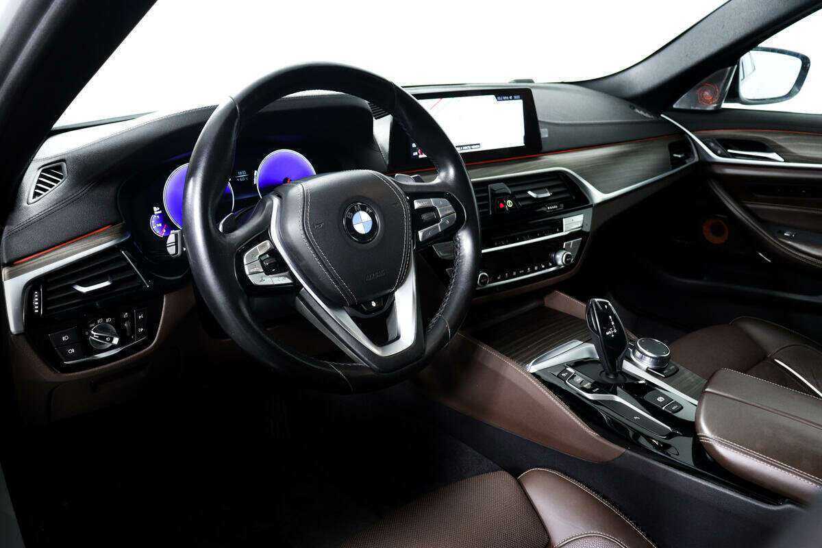 Купить BMW 5 серии с пробегом. Фото: #12