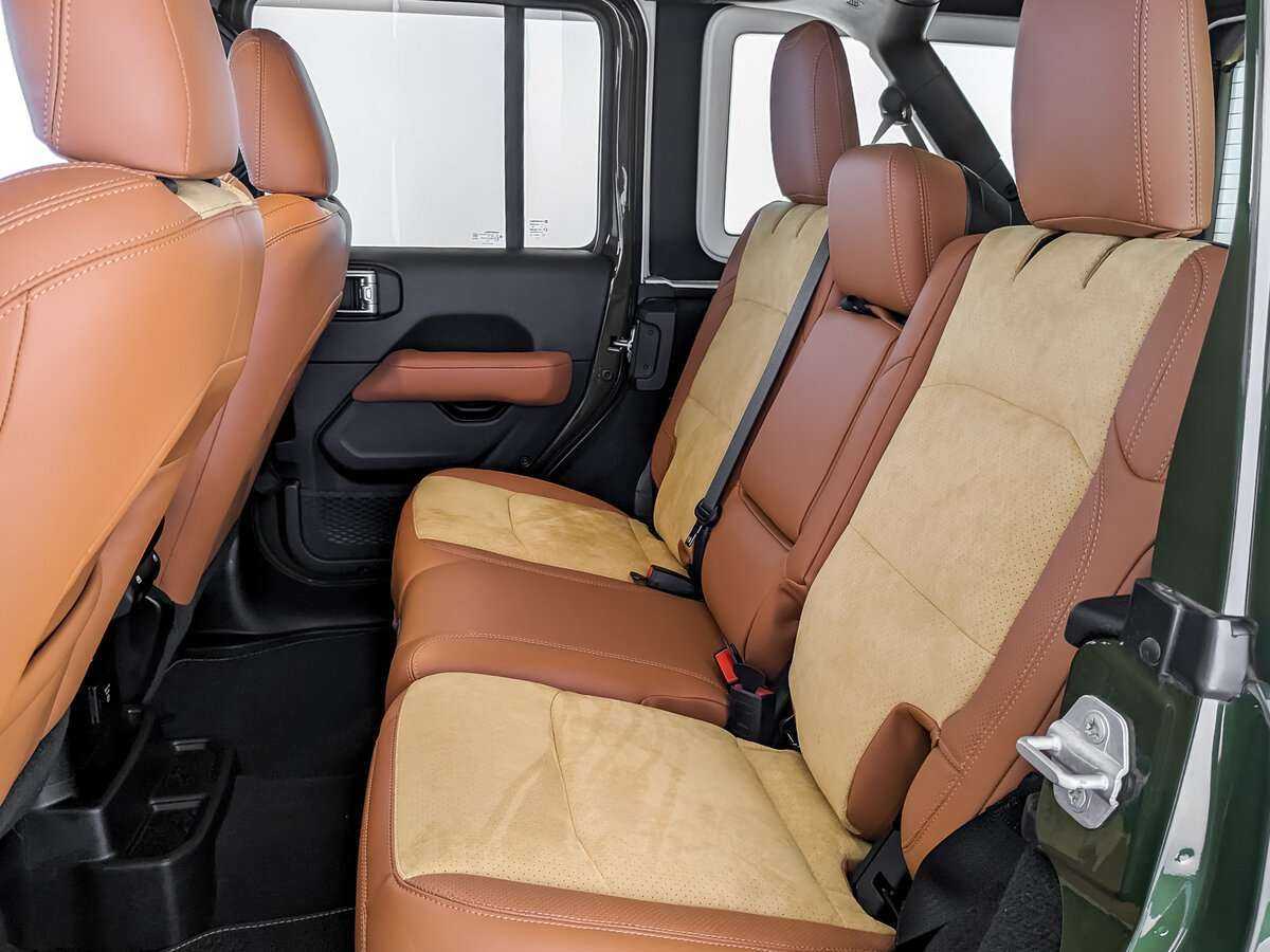 Купить Jeep Wrangler с пробегом. Фото: #11