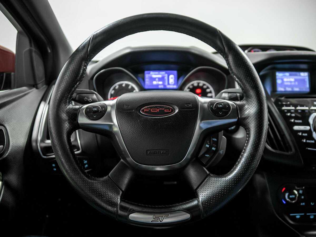 Купить Ford Focus ST с пробегом. Фото: #6