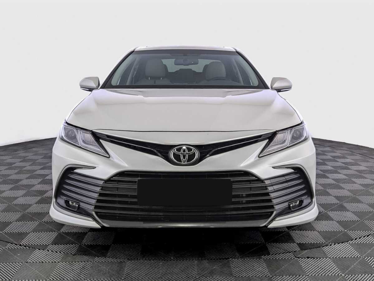 Купить Toyota Camry с пробегом. Фото: #1
