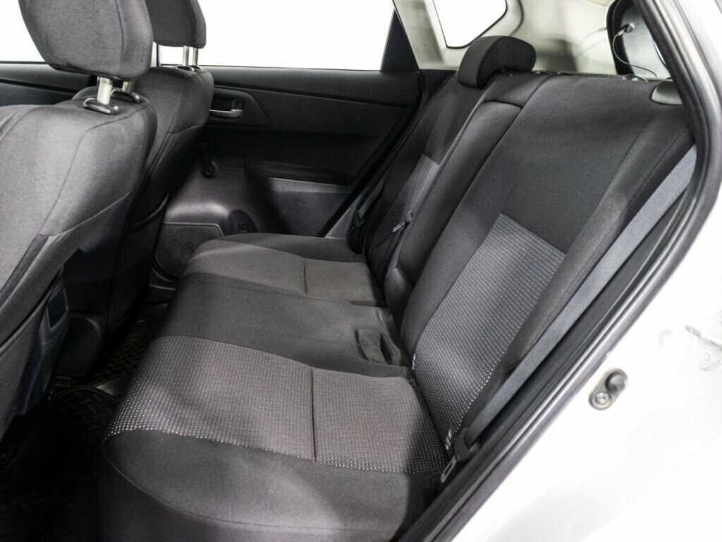 Купить Toyota Auris с пробегом. Фото: #9