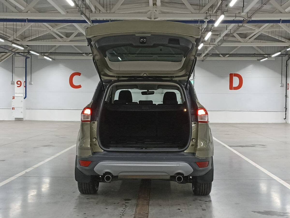 Купить Ford Kuga с пробегом. Фото: #9
