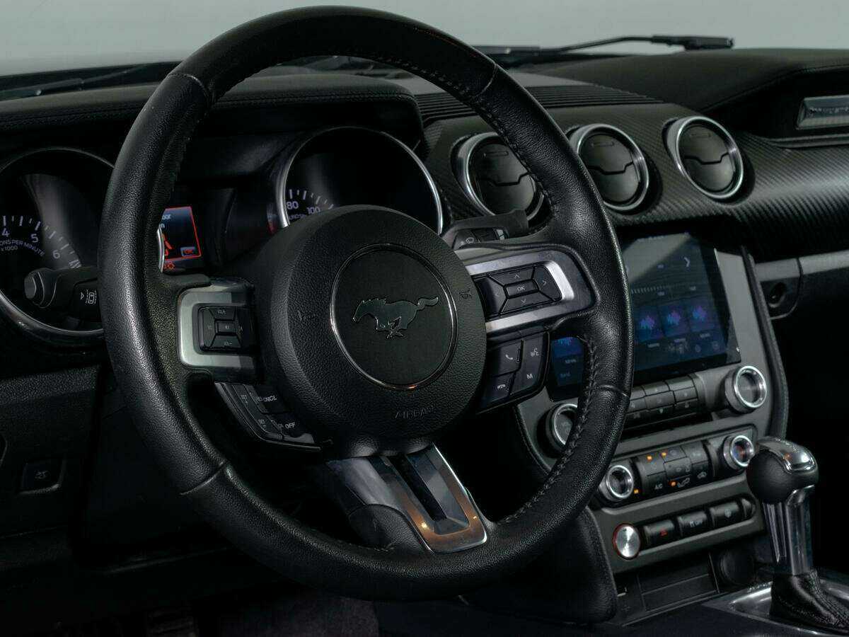 Купить Ford Mustang с пробегом. Фото: #12