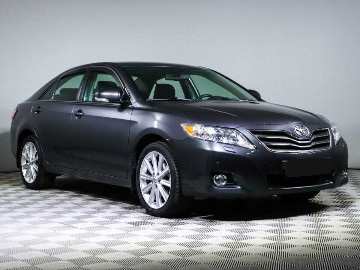 Купить Toyota Camry с пробегом. Фото: #2