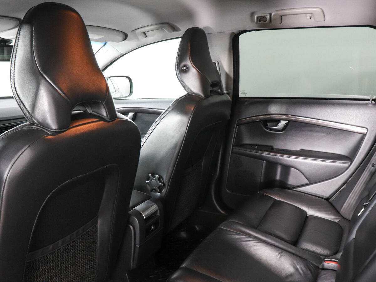 Купить Volvo XC70 с пробегом. Фото: #11