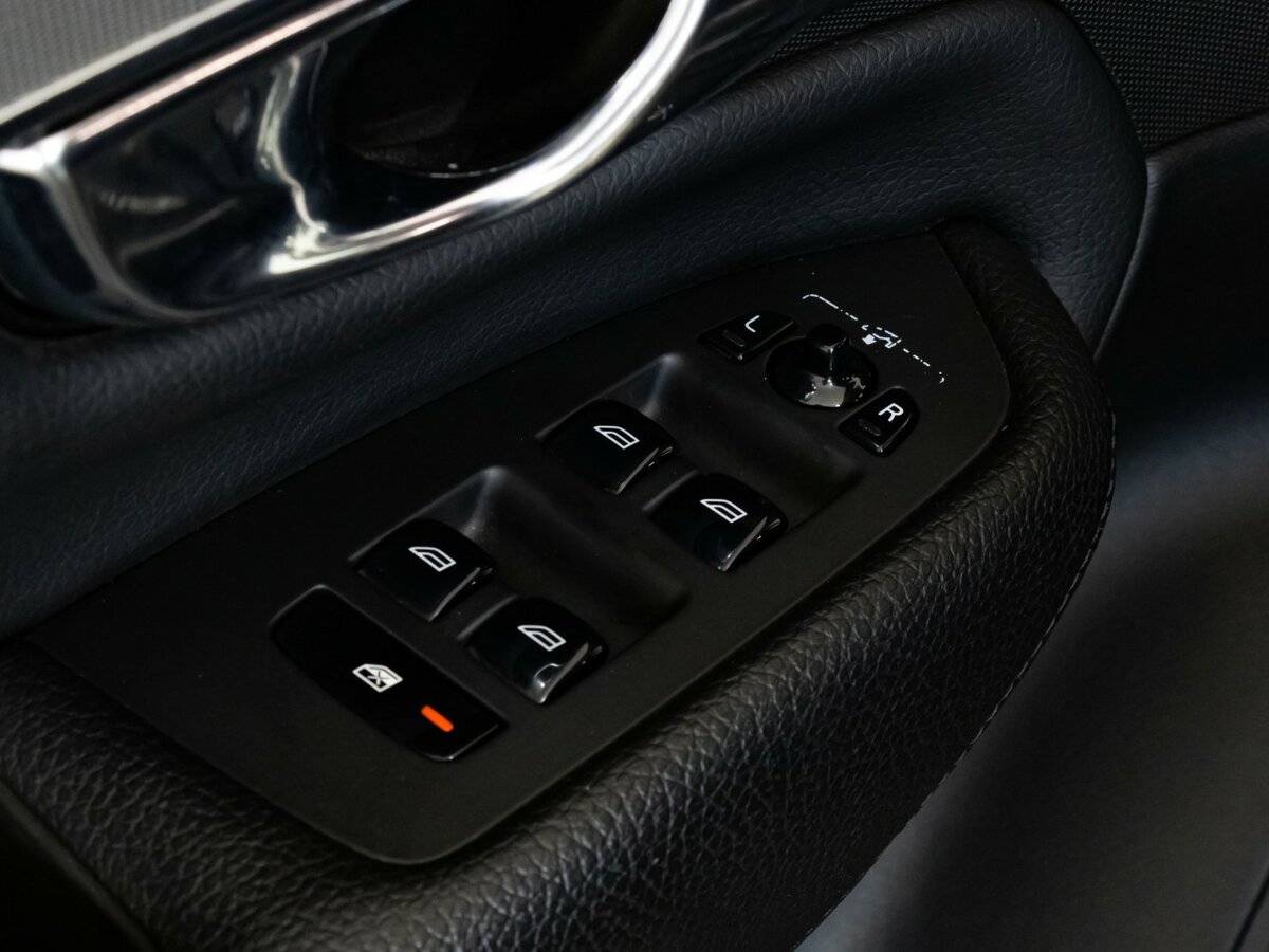 Купить Volvo XC90 с пробегом. Фото: #14