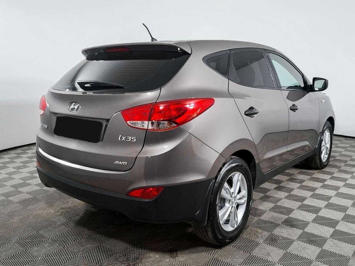 Купить Hyundai ix35 с пробегом. Фото: #3