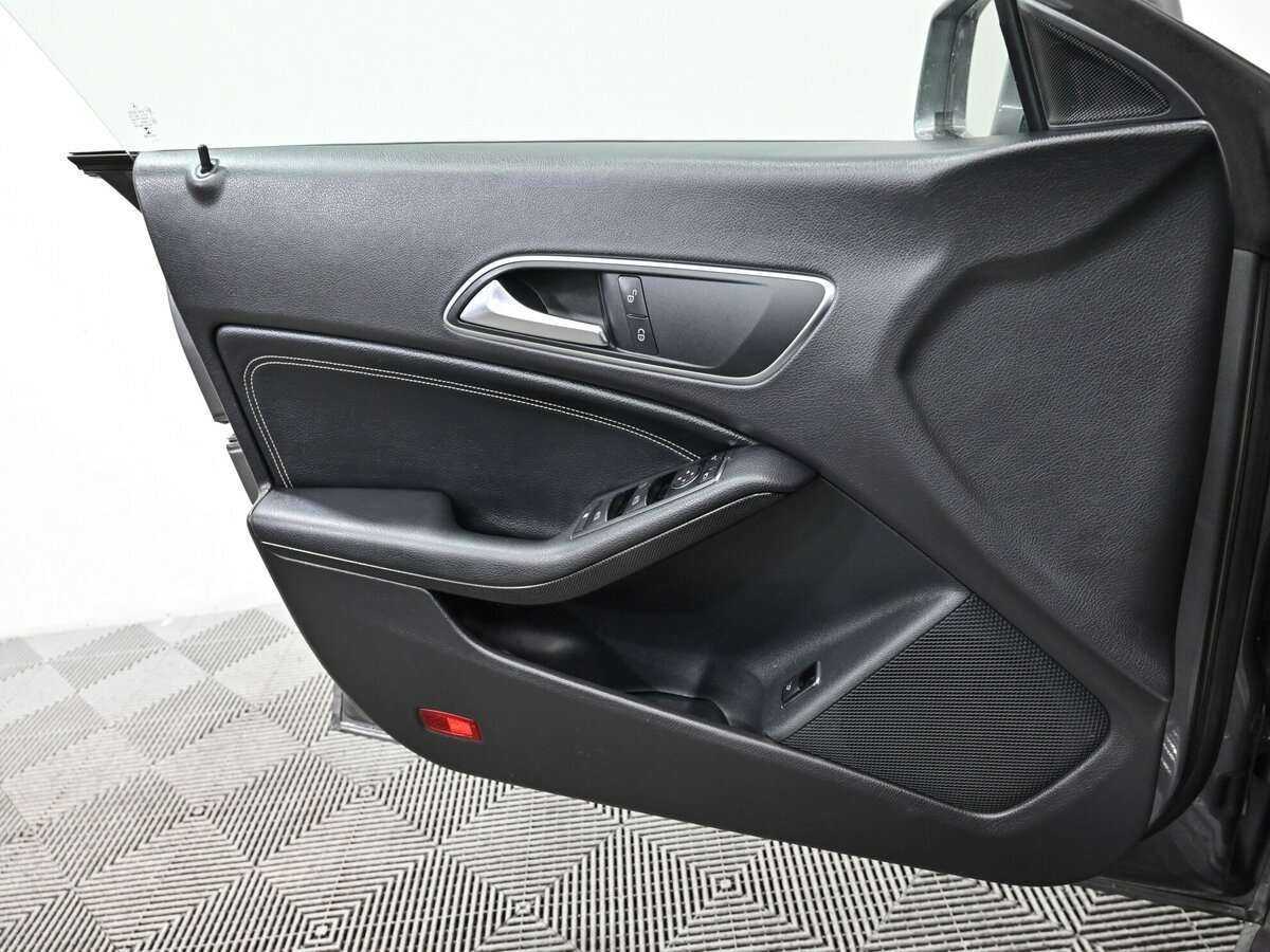 Купить Mercedes-Benz CLA с пробегом. Фото: #9