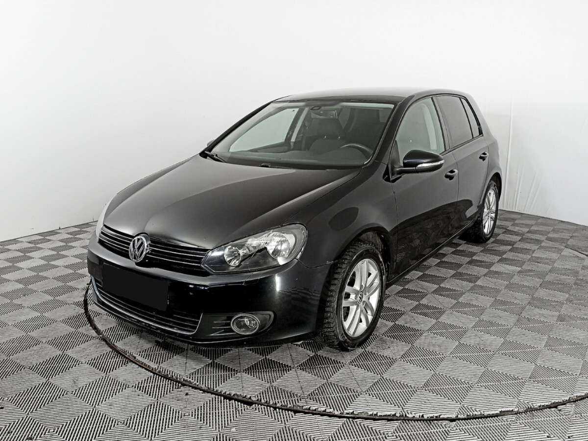 Купить Volkswagen Golf с пробегом. Посмотреть фото