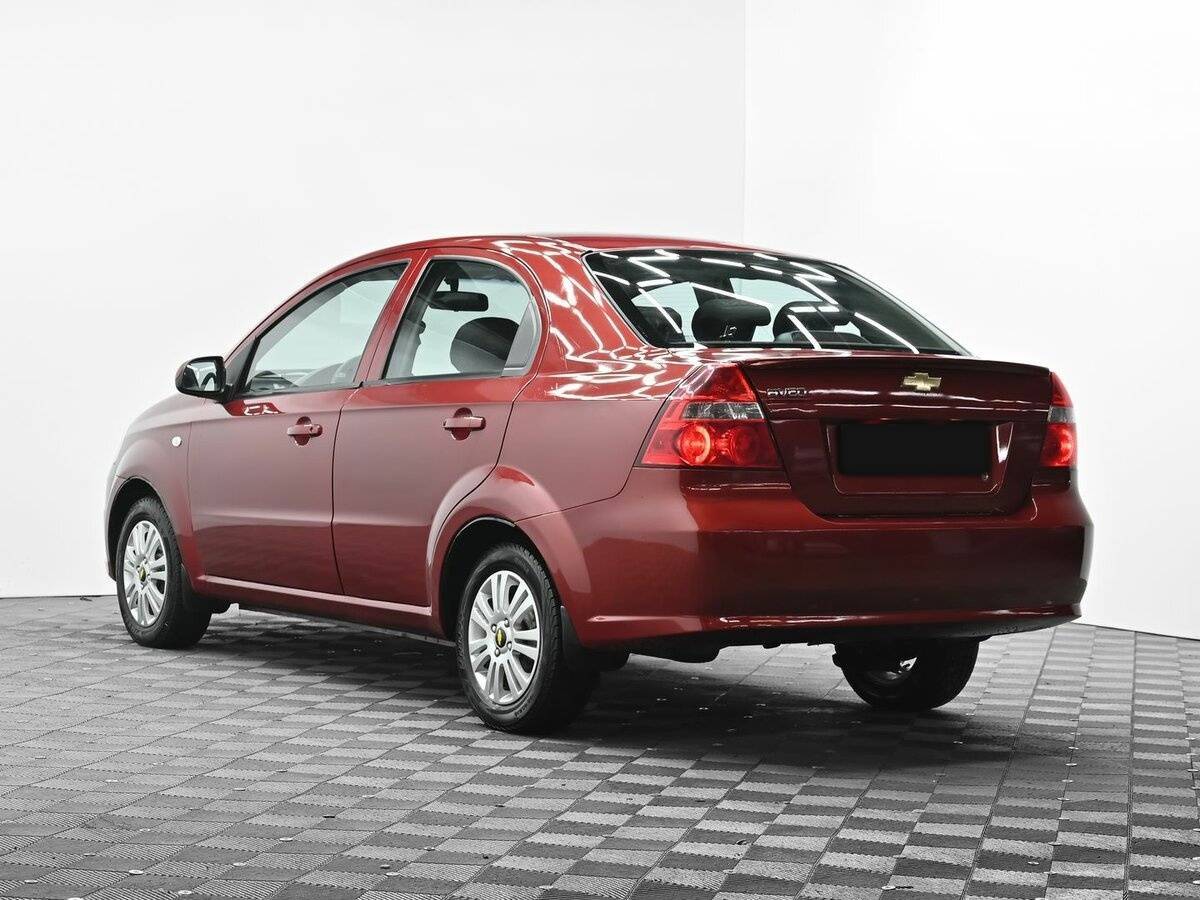 Купить Chevrolet Aveo с пробегом. Фото: #2