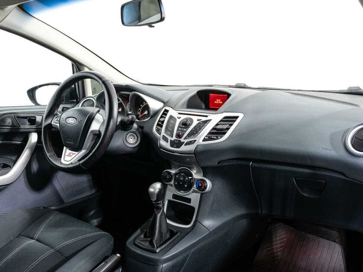 Купить Ford Fiesta с пробегом. Фото: #8