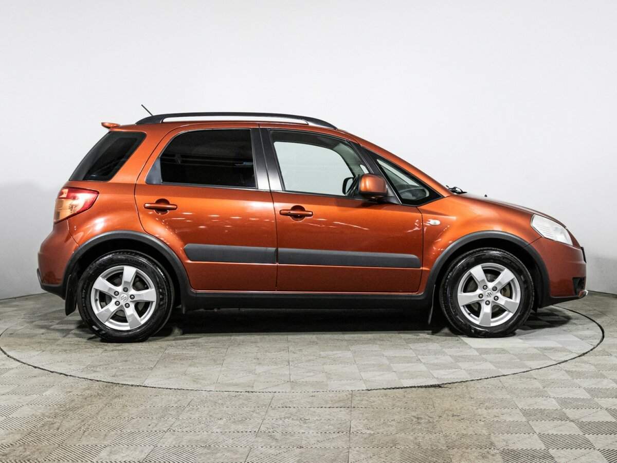Купить Suzuki SX4 с пробегом. Фото: #3