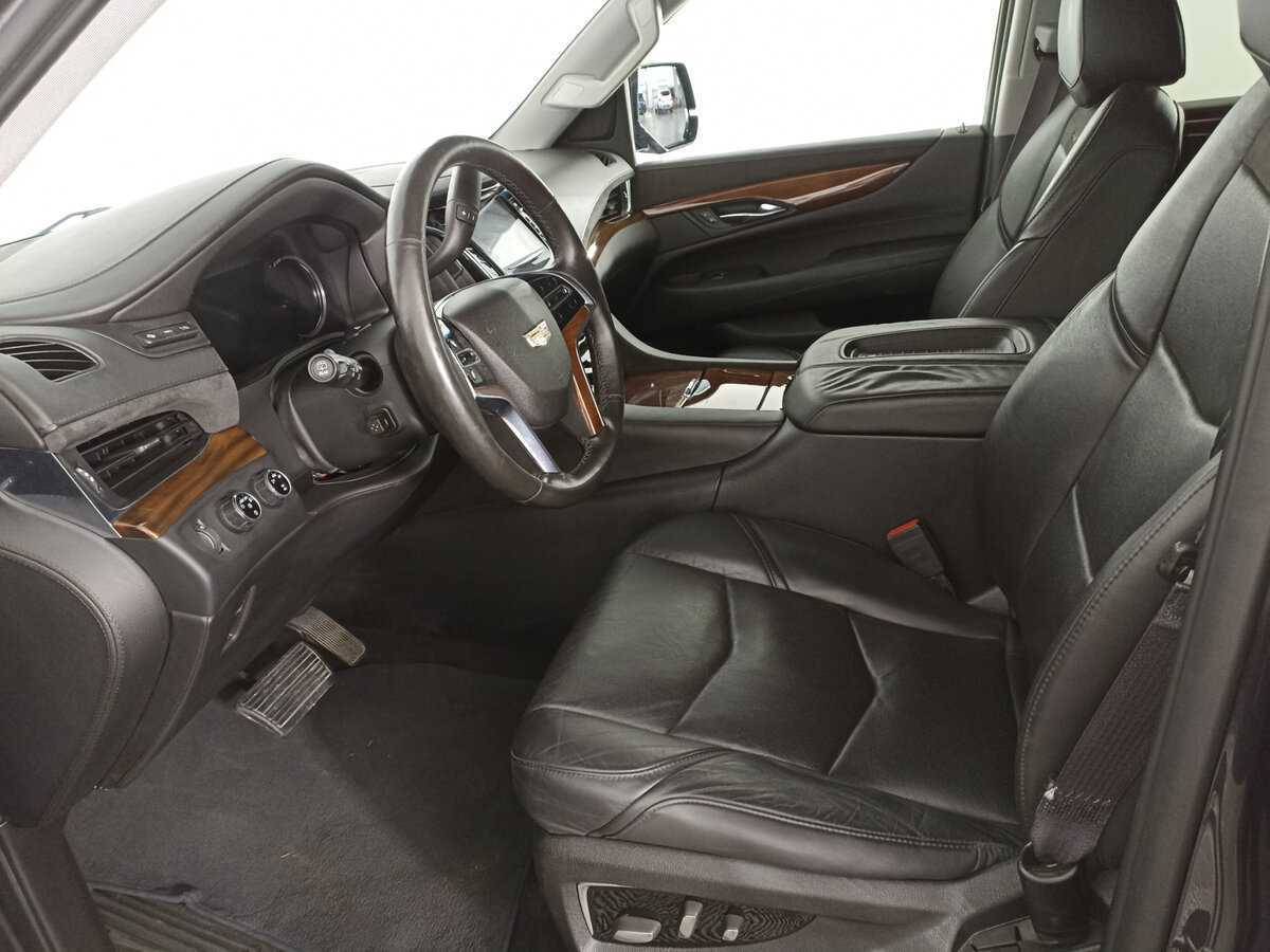 Купить Cadillac Escalade с пробегом. Фото: #13