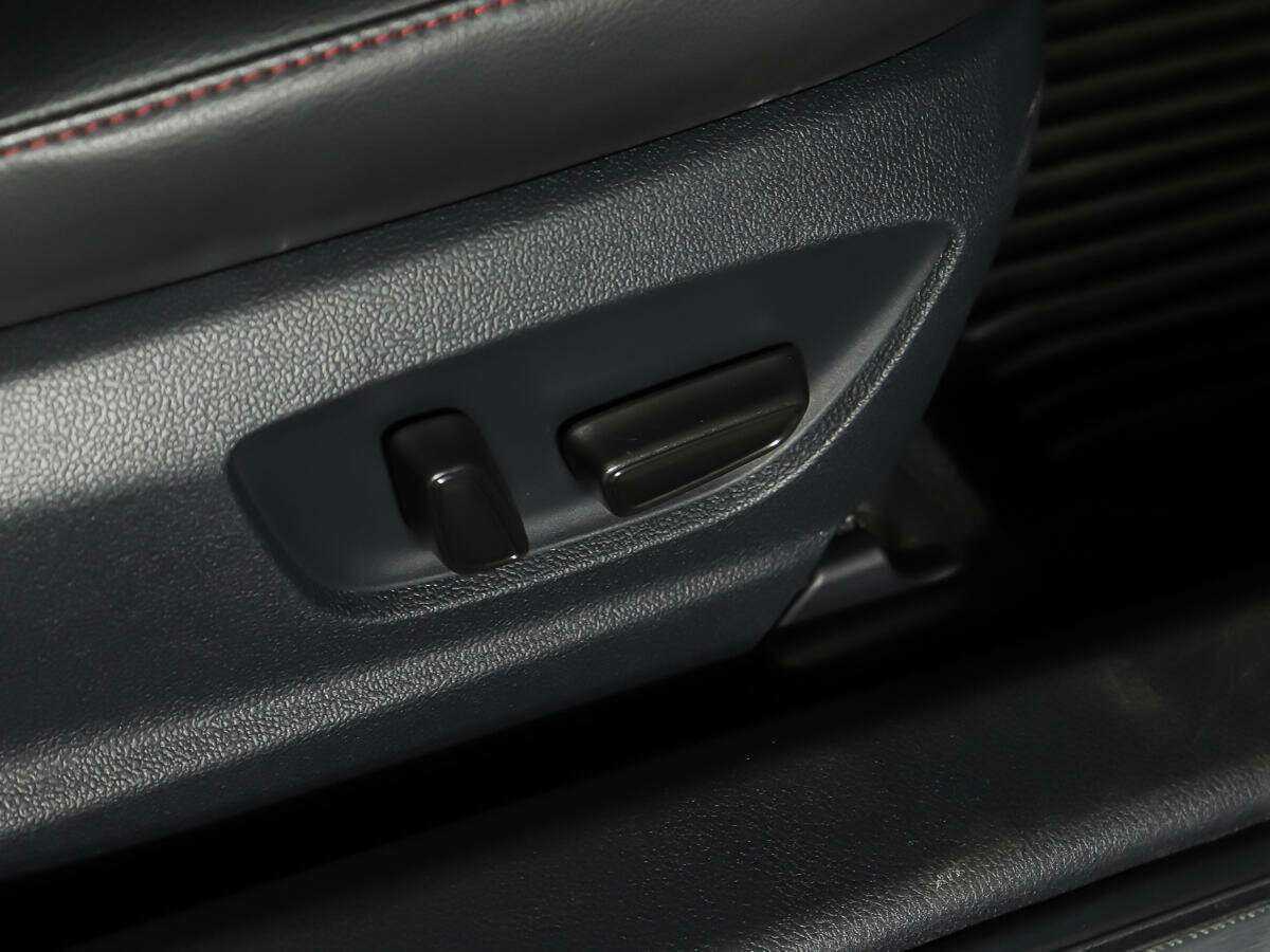Купить Toyota Camry с пробегом. Фото: #15