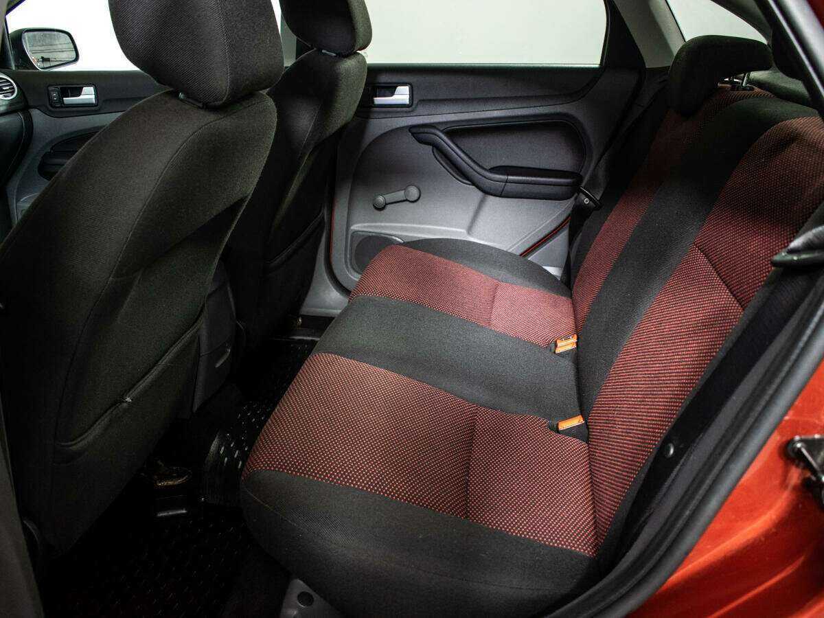 Купить Ford Focus с пробегом. Фото: #9