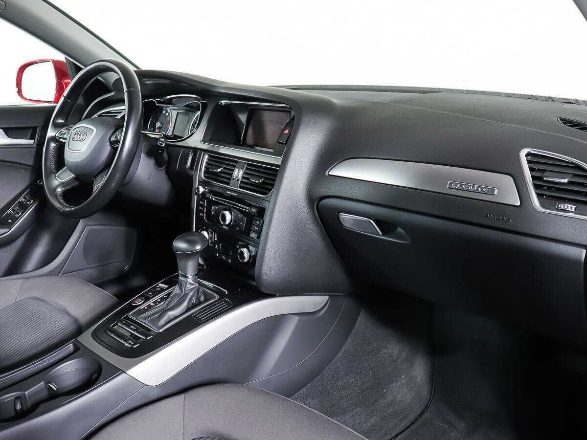 Купить Audi A4 с пробегом. Фото: #8