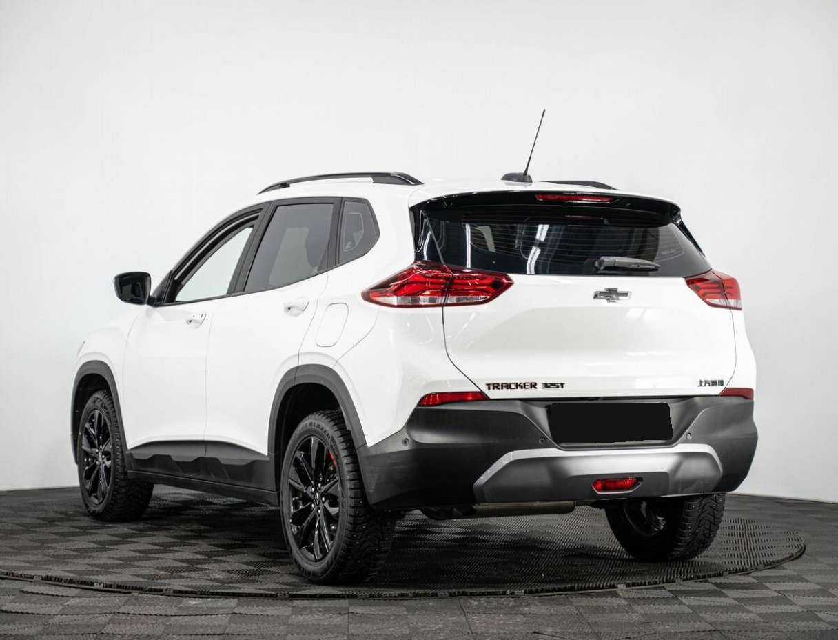 Купить Chevrolet Tracker с пробегом. Фото: #3