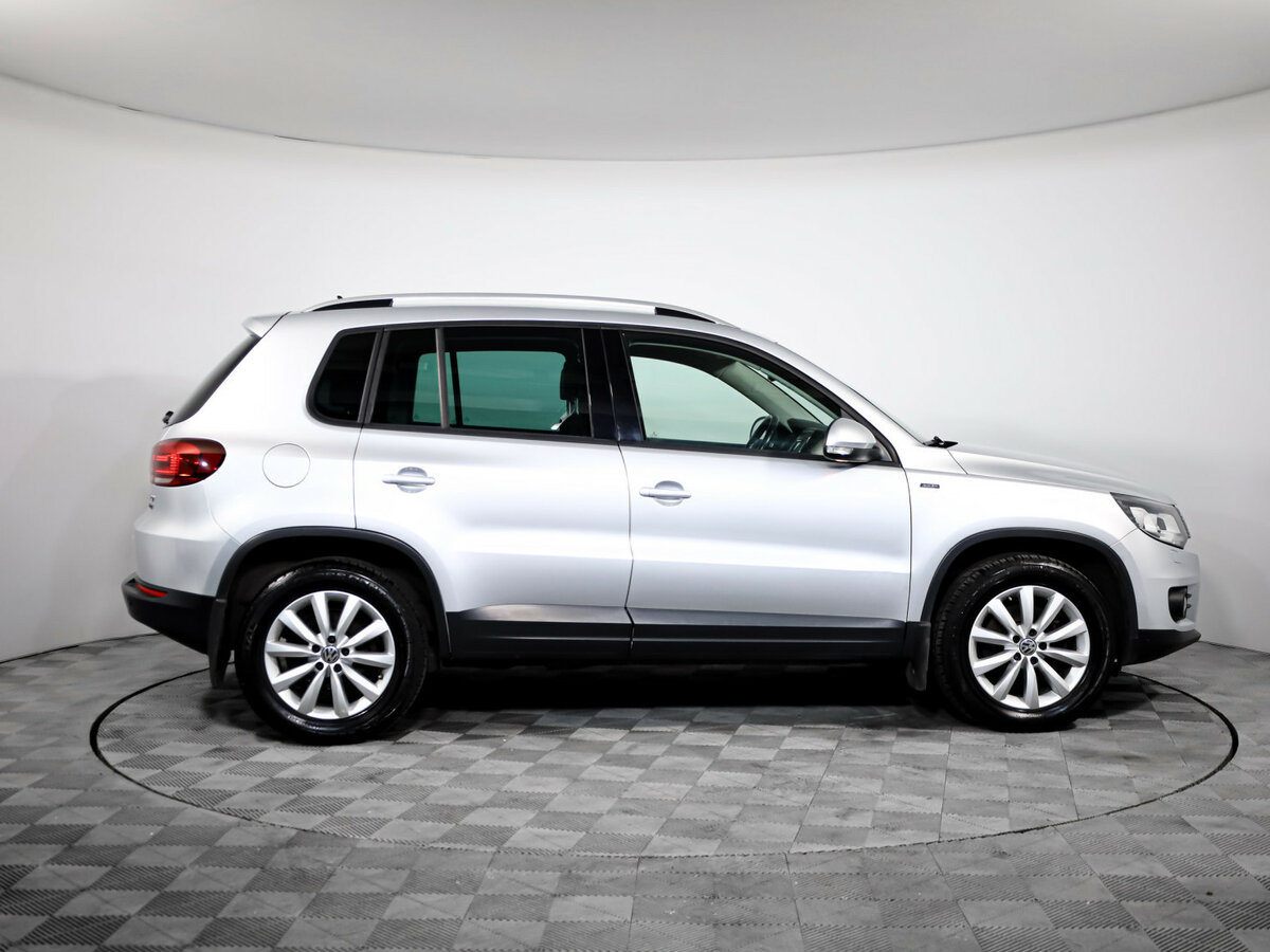 Купить Volkswagen Tiguan с пробегом. Фото: #3