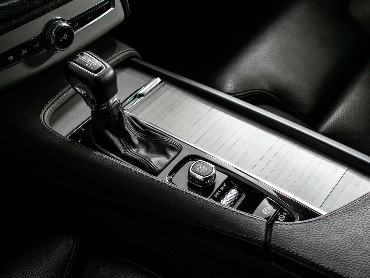 Купить Volvo XC90 с пробегом. Фото: #14