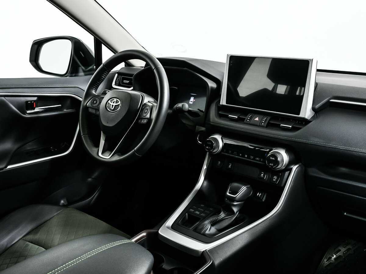 Купить Toyota RAV4 с пробегом. Фото: #8