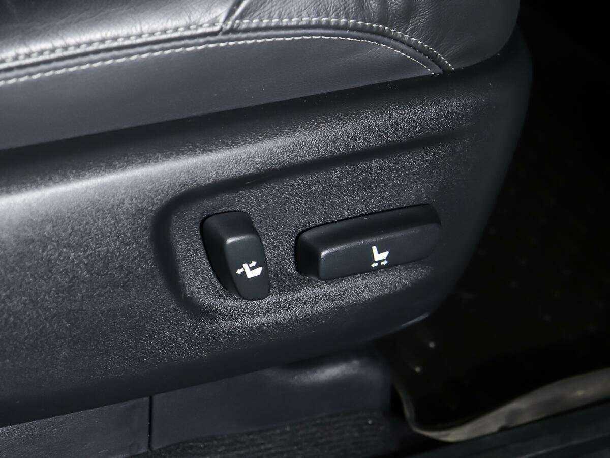 Купить Toyota Land Cruiser Prado с пробегом. Фото: #15