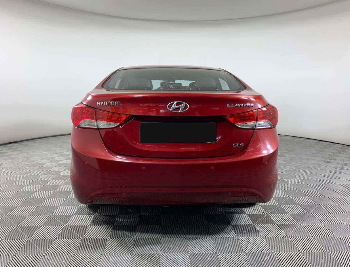 Купить Hyundai Elantra с пробегом. Фото: #4