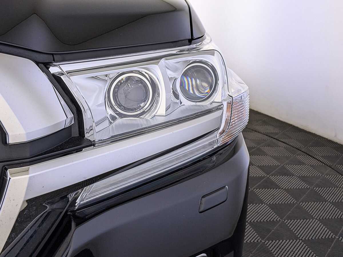 Купить Toyota Land Cruiser с пробегом. Фото: #10