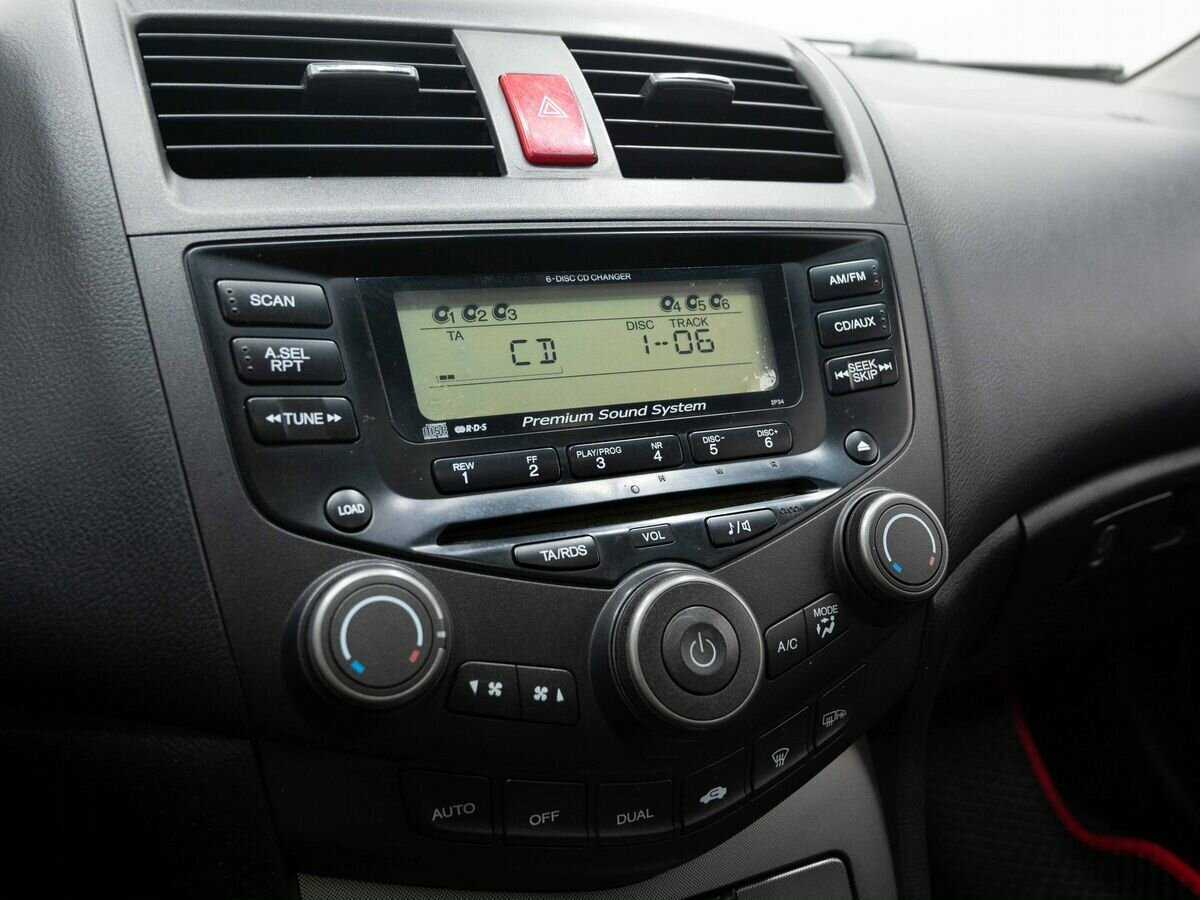 Купить Honda Accord с пробегом. Фото: #17