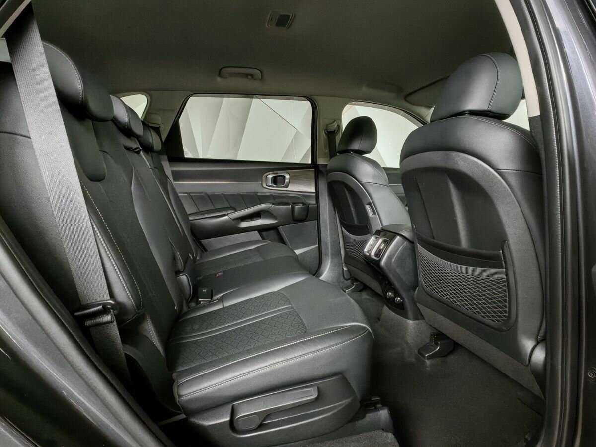 Купить Kia Sorento с пробегом. Фото: #11