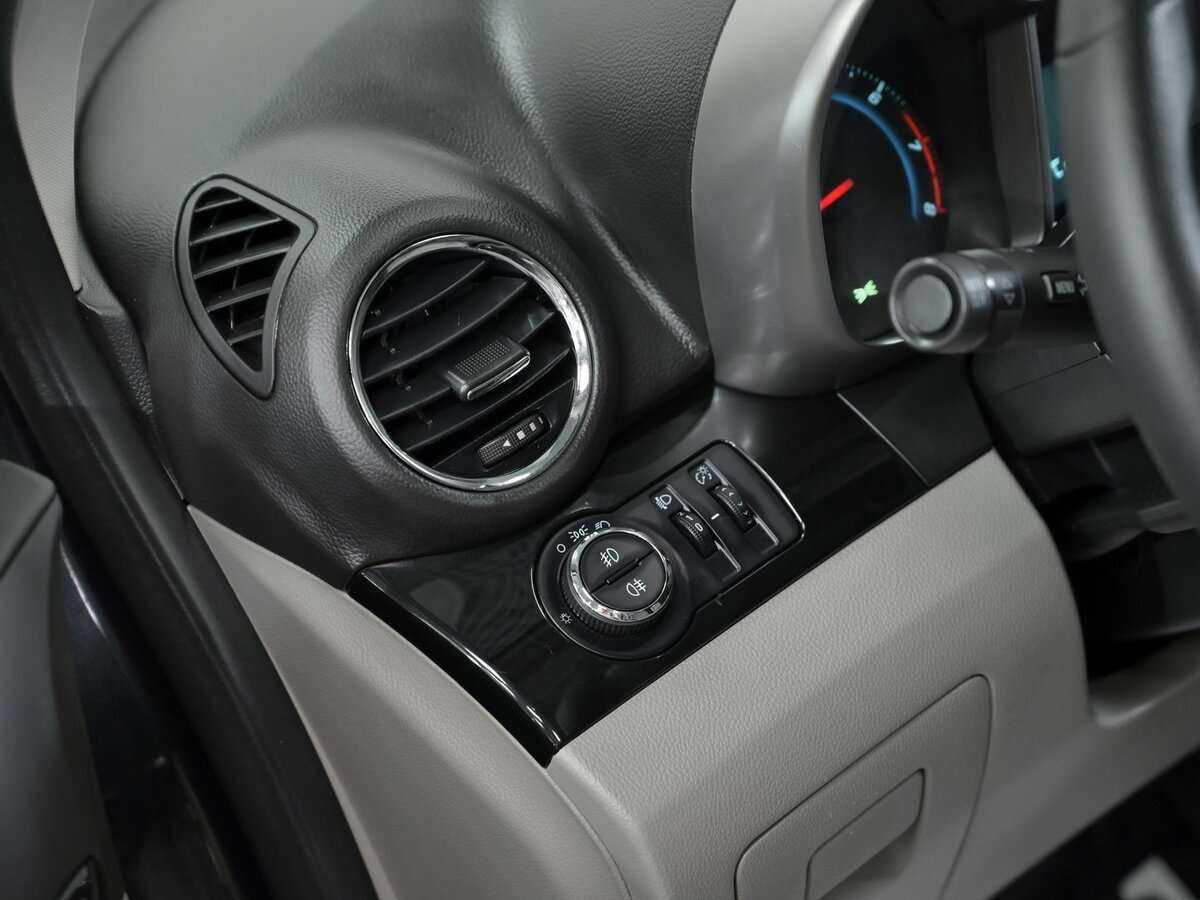 Купить Chevrolet Orlando с пробегом. Фото: #10