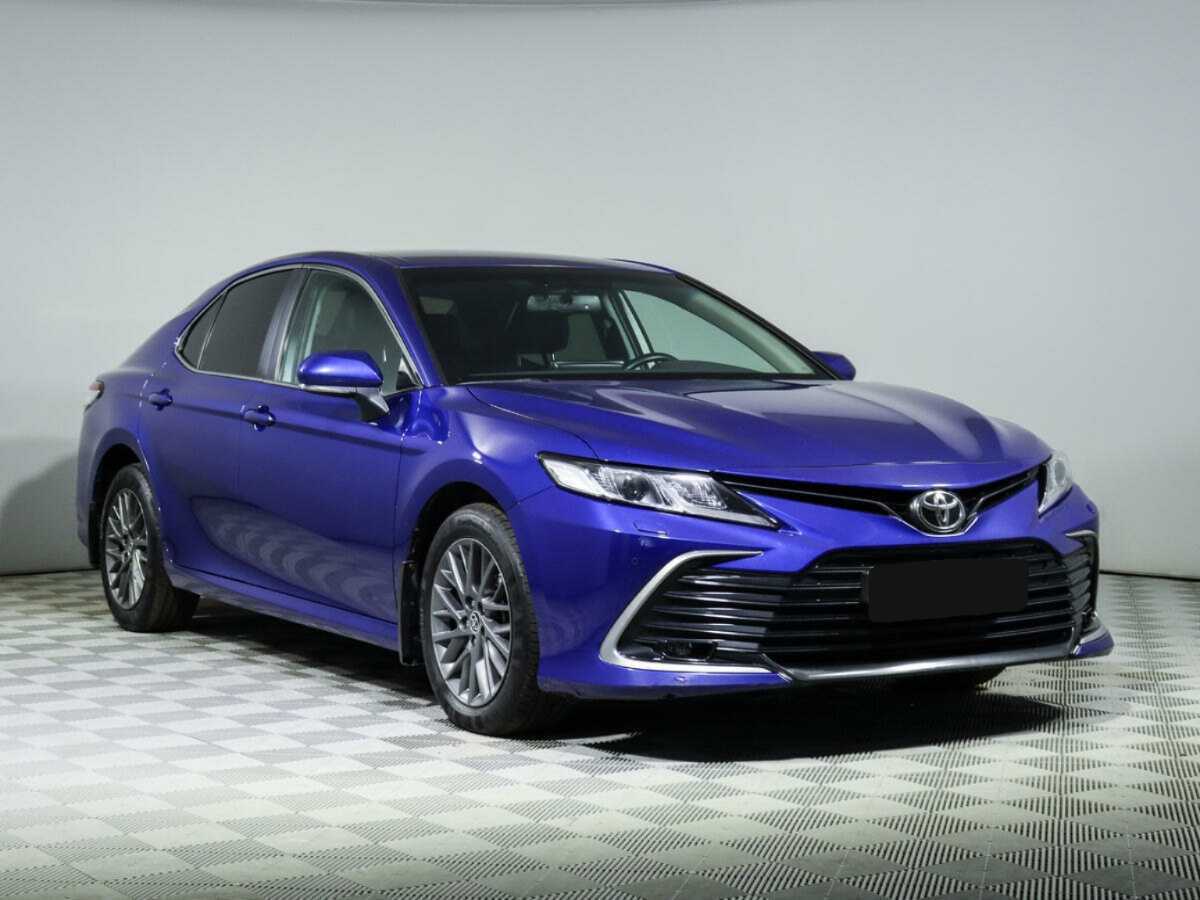 Купить Toyota Camry с пробегом. Фото: #2
