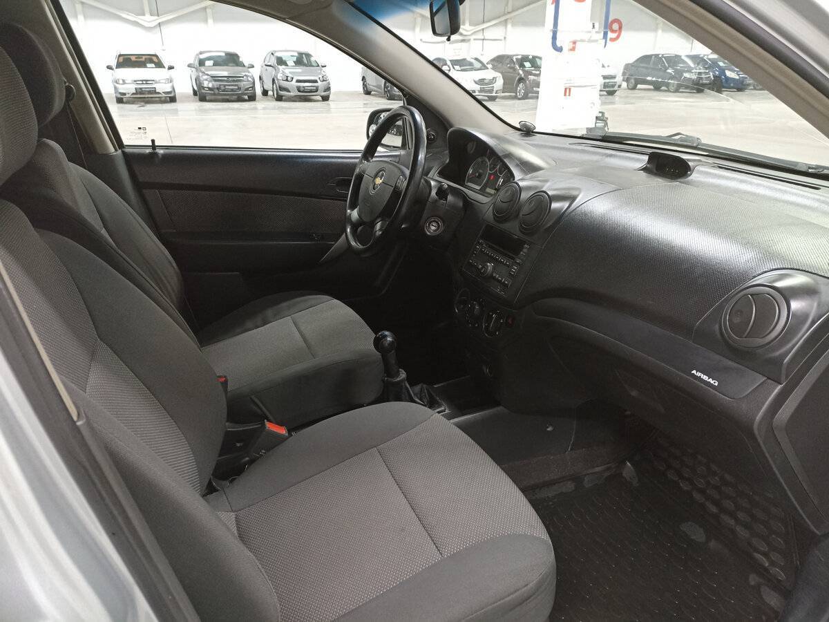 Купить Chevrolet Aveo с пробегом. Фото: #10