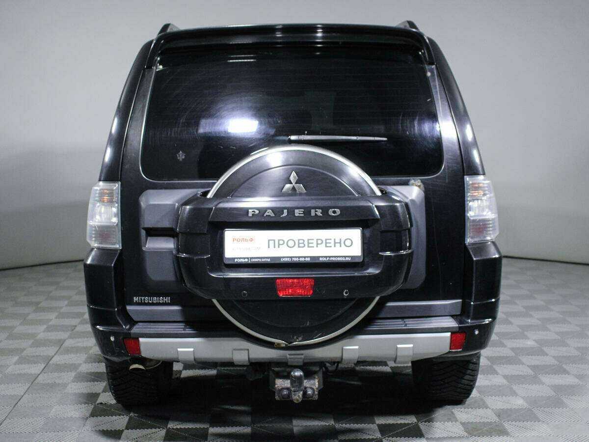 Купить Mitsubishi Pajero с пробегом. Фото: #4